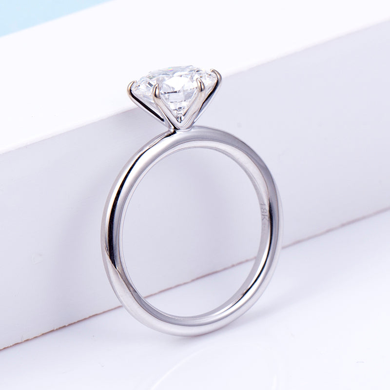 Eco-739: Corona de Claridad – Anillo solitario de diamantes cultivados en laboratorio en oro blanco de 18 quilates