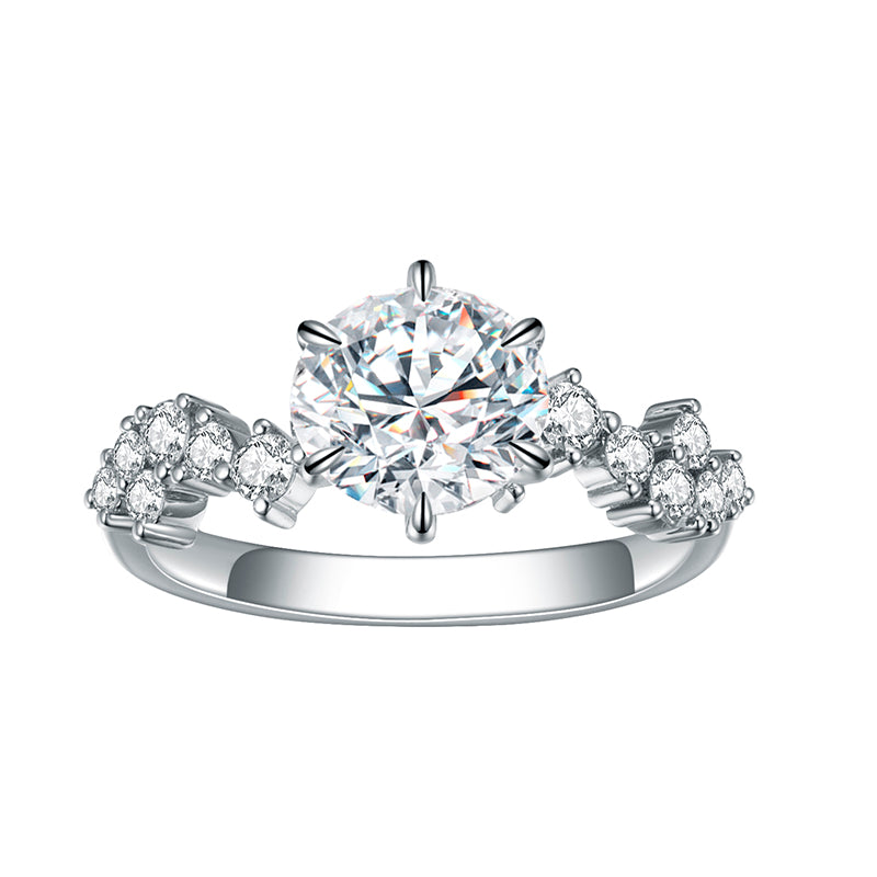 Eco-743: Aje atemporal – Anillo de diamantes redondos y baguette cultivados en laboratorio en oro blanco de 18 quilates