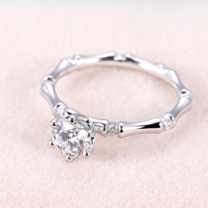 Eco-760: Whispering Grove – Anillo solitario de bambú con diamantes cultivados en laboratorio en oro blanco de 18 quilates