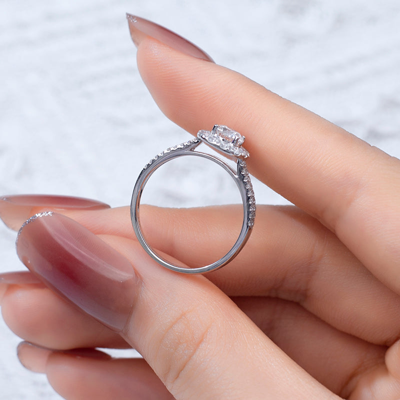 Eco-761: Bamboo Bloom – Anillo solitario de diamantes cultivados en laboratorio en oro blanco de 18 quilates