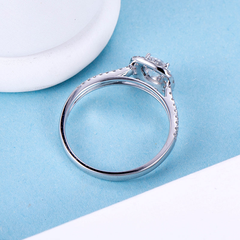 Eco-761: Bamboo Bloom – Anillo solitario de diamantes cultivados en laboratorio en oro blanco de 18 quilates