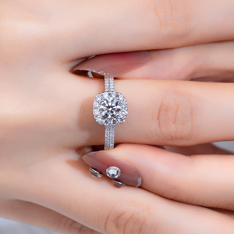 Eco-761: Bamboo Bloom – Anillo solitario de diamantes cultivados en laboratorio en oro blanco de 18 quilates