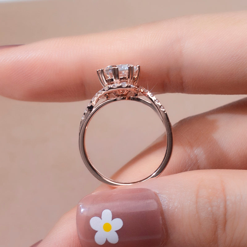 Eco-787: Heartline Twist – Anillo de oro rosa con diamantes cultivados en laboratorio de 18 quilates