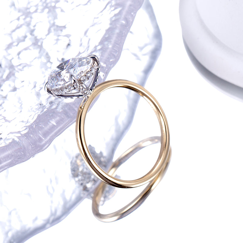 Eco-811: ゴールデンエリプス – ラボグロウンオーバルダイヤモンドソリティアリング（18Kイエローゴールド）